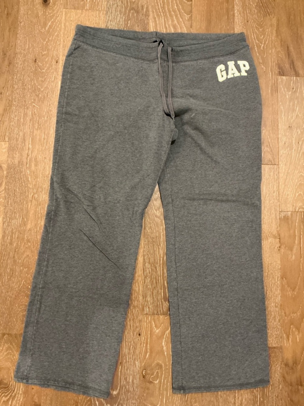 Women’s GAP Charcoal Gray Drawstring Sweatpants - Size XXL